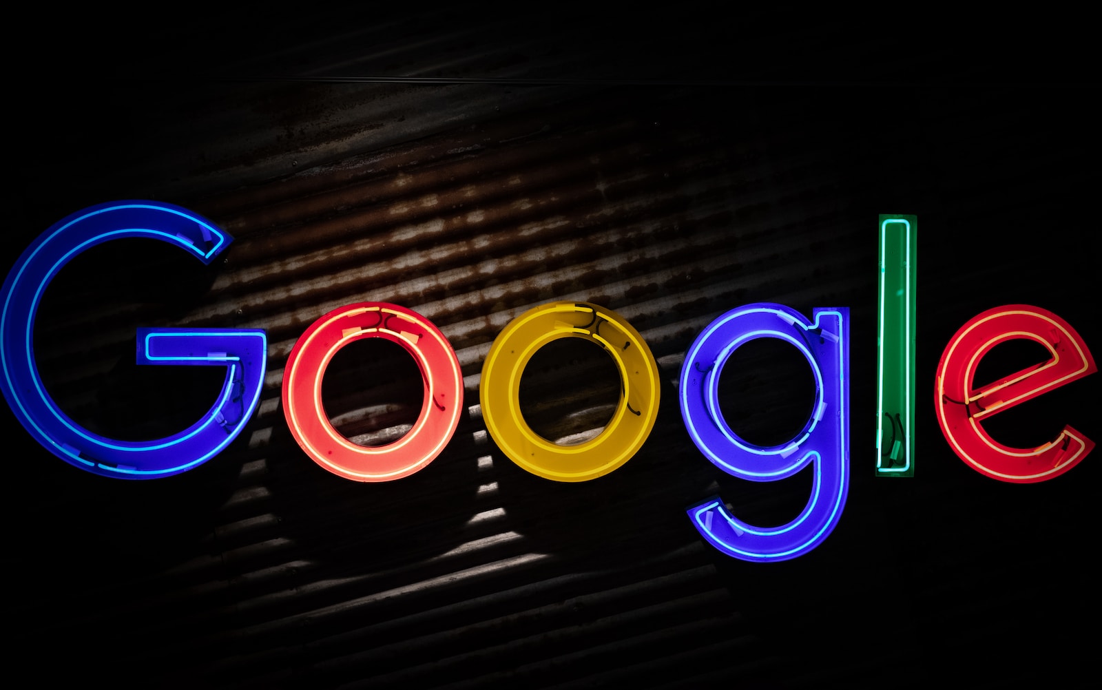 Cancellare notizie da Google, alcuni provvedimenti del Garante